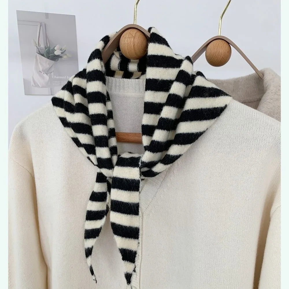 Striped Design Knit Triangle Shawl Multifunctional Wear Knitted Texture Shoulder Wrap Scarf Lightweight Fabric Knitted Cape Wrap