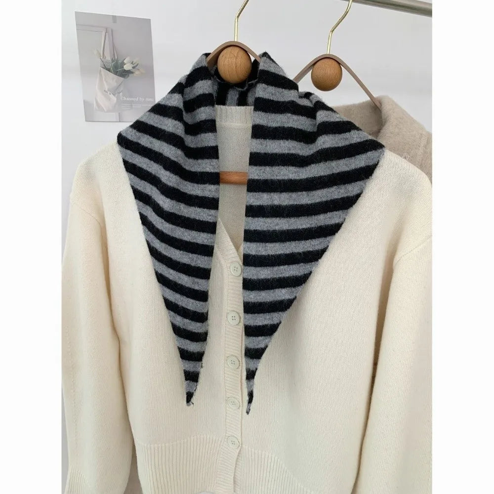 Striped Design Knit Triangle Shawl Multifunctional Wear Knitted Texture Shoulder Wrap Scarf Lightweight Fabric Knitted Cape Wrap