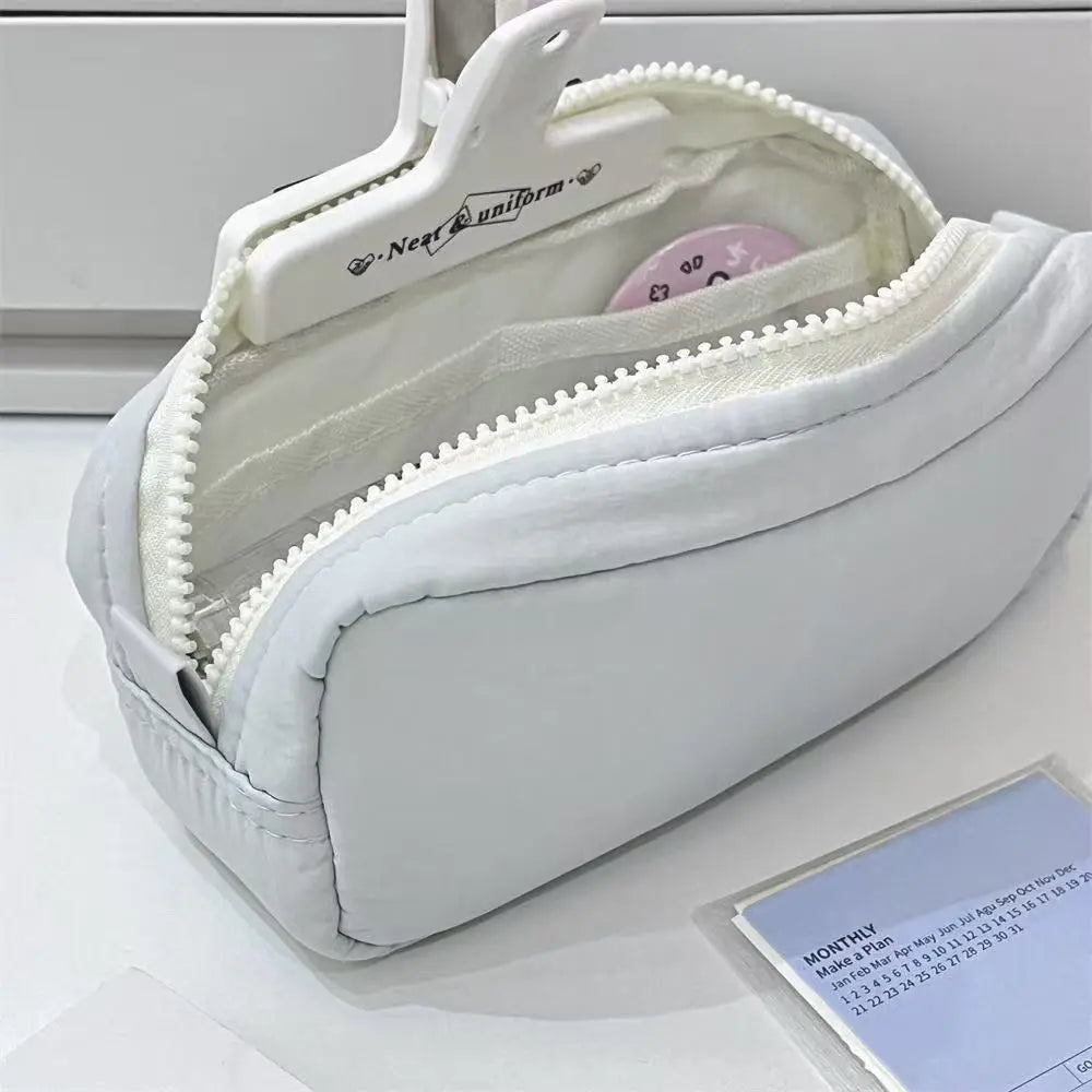 High Quality Solid Color Pen Bag Large Capacity Zipper Design Stationery Bag Portable Pen Box Back To School