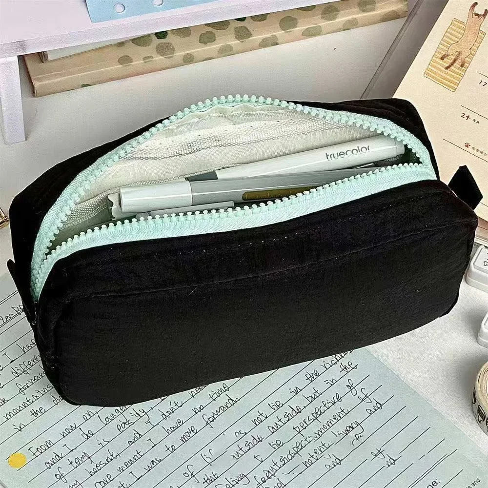 High Quality Solid Color Pen Bag Large Capacity Zipper Design Stationery Bag Portable Pen Box Back To School