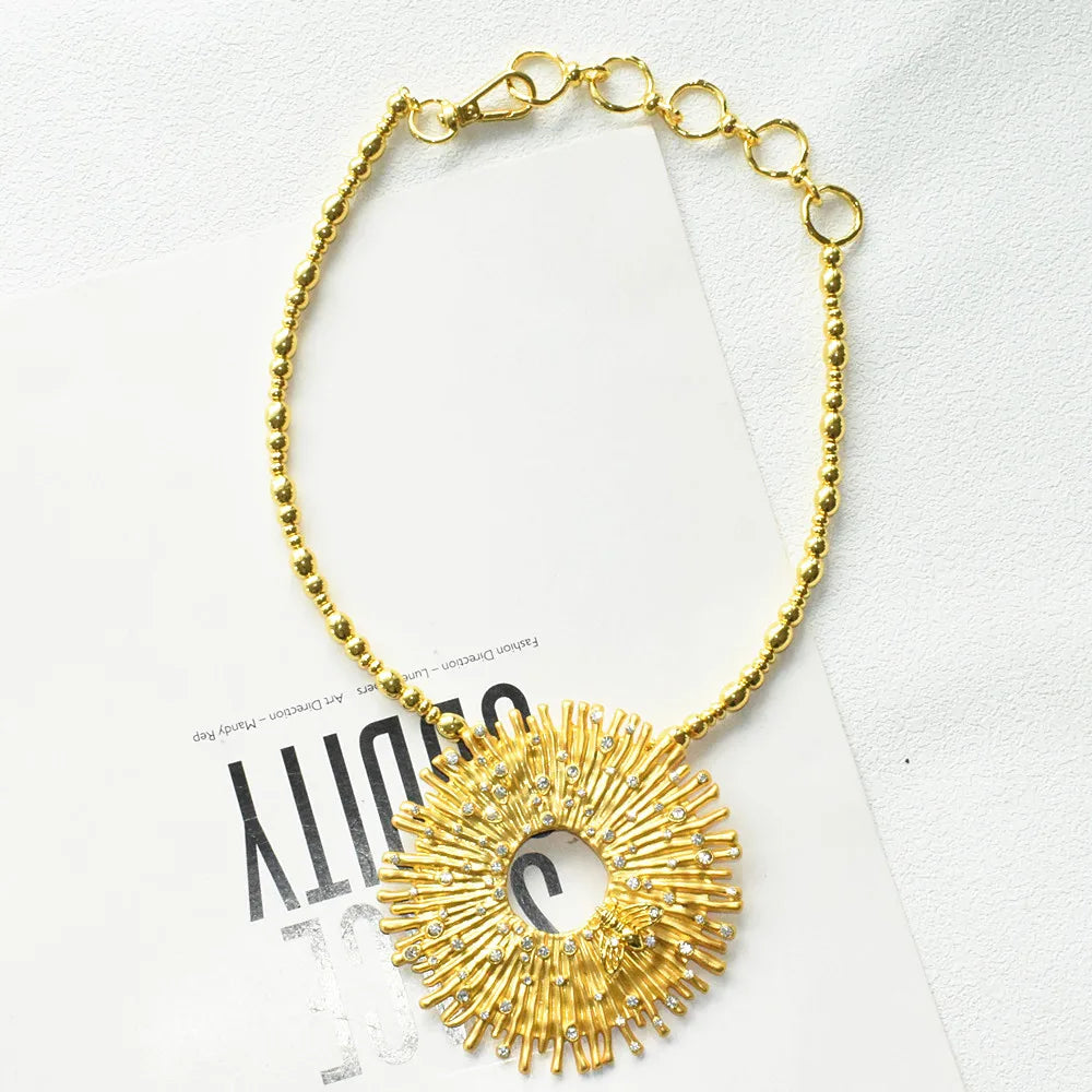Brand Fashion Show Metal Alloy Lock Key Pendant Necklace For Women Fashion Jewelry Gorgeous Sweater Chain Statement Accessory